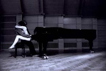 20060525070229-piano.jpg